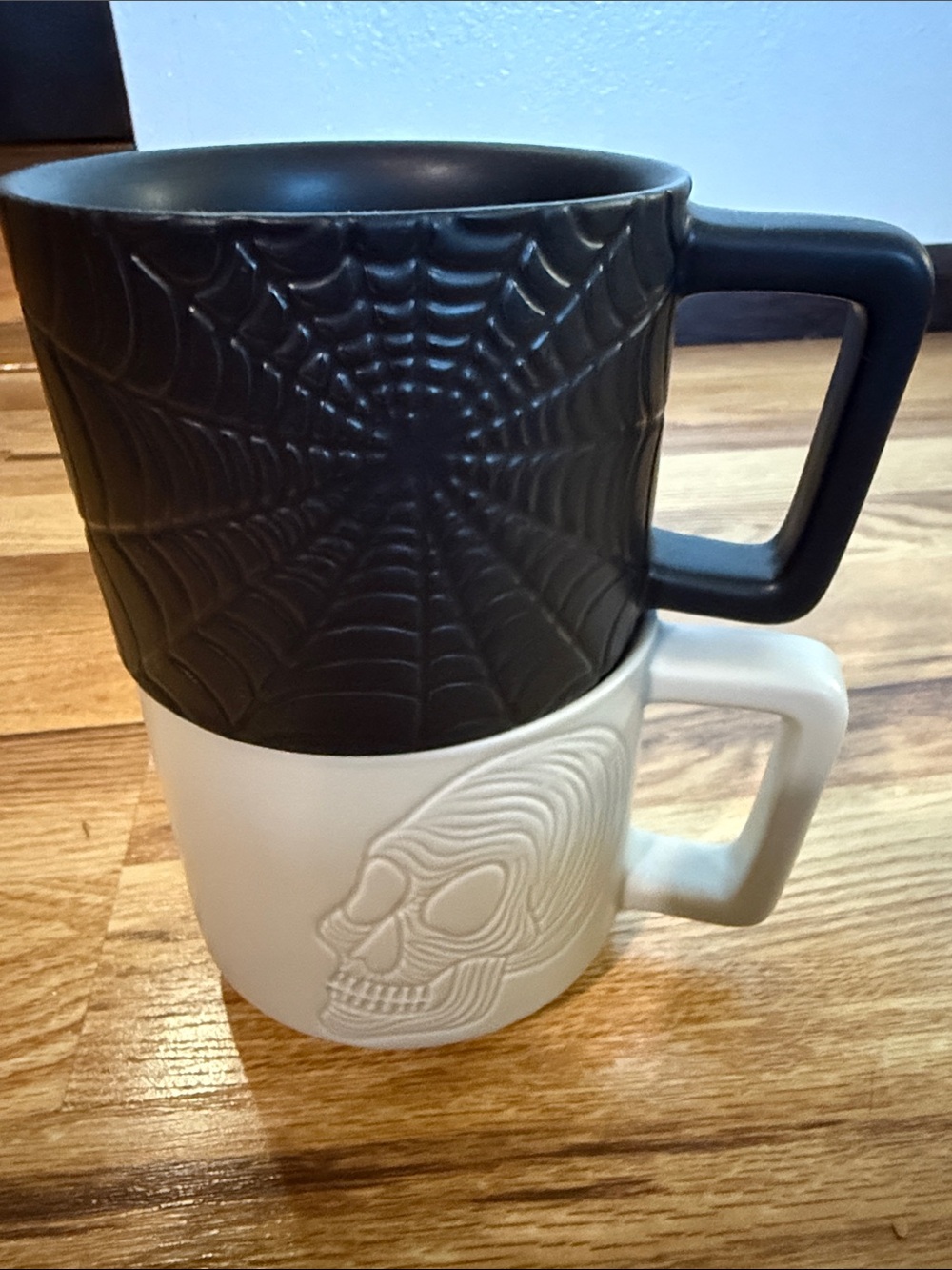 Starbucks Halloween 2019 Mug Set Black Spiderweb & White Skull Pristine